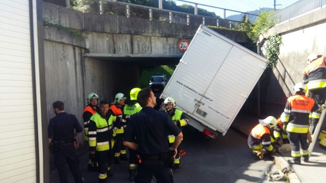 TE LKW Unterfuehrung 140