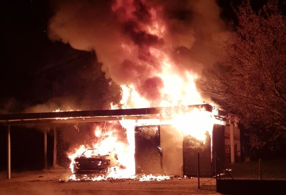 BR Brand Carport 100