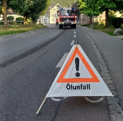 Symbolbild Ölspur - verkleinert